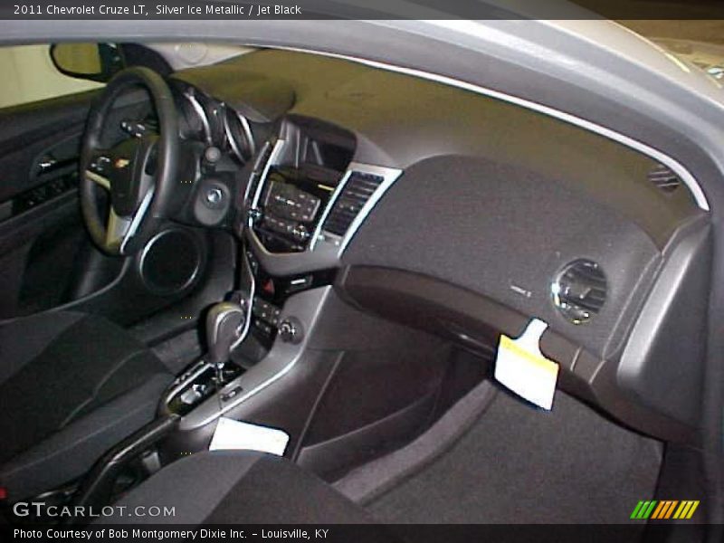 Silver Ice Metallic / Jet Black 2011 Chevrolet Cruze LT