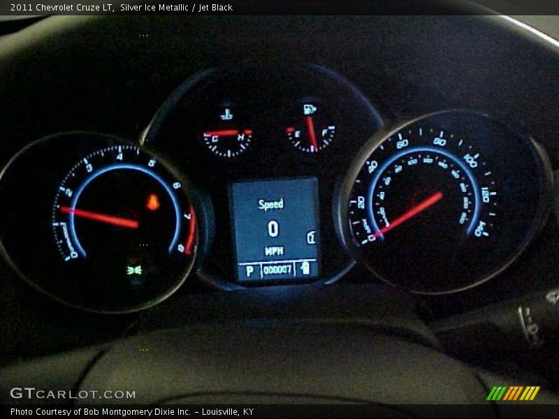 Silver Ice Metallic / Jet Black 2011 Chevrolet Cruze LT