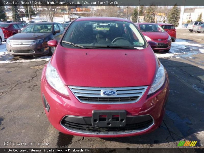 Bright Magenta Metallic / Charcoal Black/Blue Cloth 2011 Ford Fiesta SE Sedan