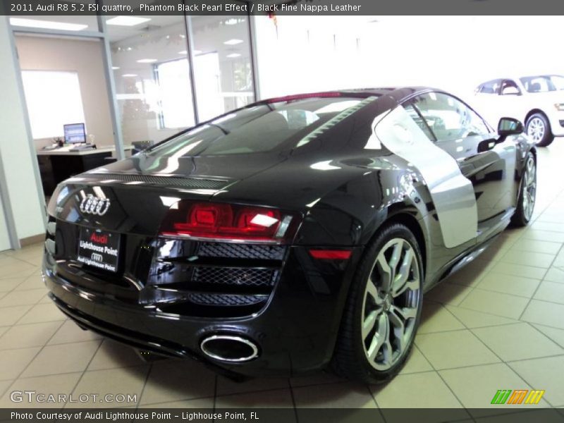  2011 R8 5.2 FSI quattro Phantom Black Pearl Effect