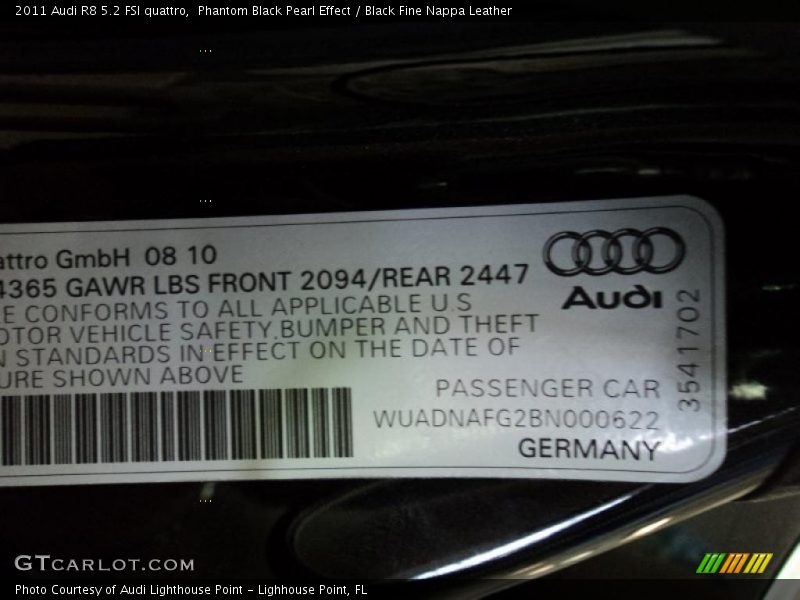 Phantom Black Pearl Effect / Black Fine Nappa Leather 2011 Audi R8 5.2 FSI quattro