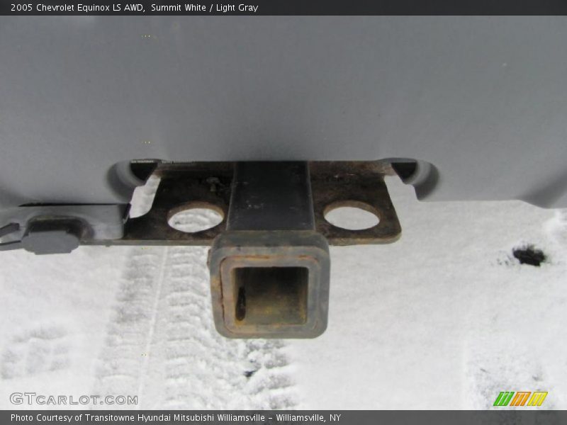 Summit White / Light Gray 2005 Chevrolet Equinox LS AWD