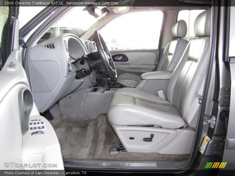  2006 TrailBlazer EXT LS Light Gray Interior