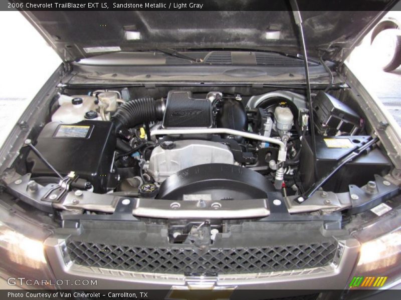  2006 TrailBlazer EXT LS Engine - 4.2 Liter DOHC 24-Valve VVT Vortec Inline 6 Cylinder