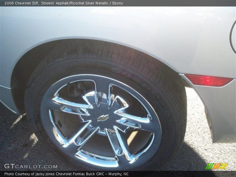  2006 SSR  Wheel