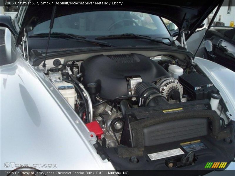  2006 SSR  Engine - 6.0 Liter OHV 16-Valve V8