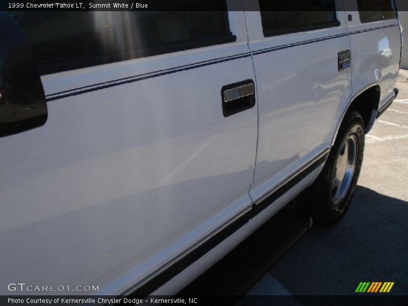 Summit White / Blue 1999 Chevrolet Tahoe LT