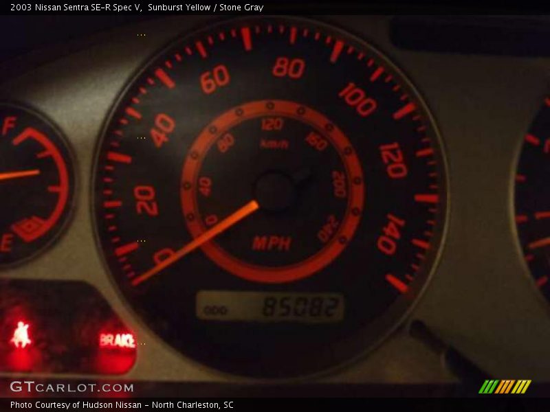 Sunburst Yellow / Stone Gray 2003 Nissan Sentra SE-R Spec V