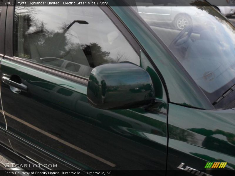 Electric Green Mica / Ivory 2001 Toyota Highlander Limited