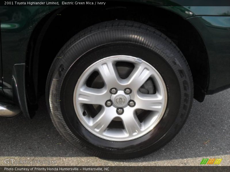Electric Green Mica / Ivory 2001 Toyota Highlander Limited