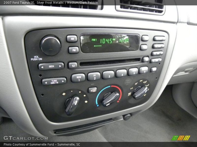 Silver Frost Metallic / Medium/Dark Pebble 2007 Ford Taurus SE