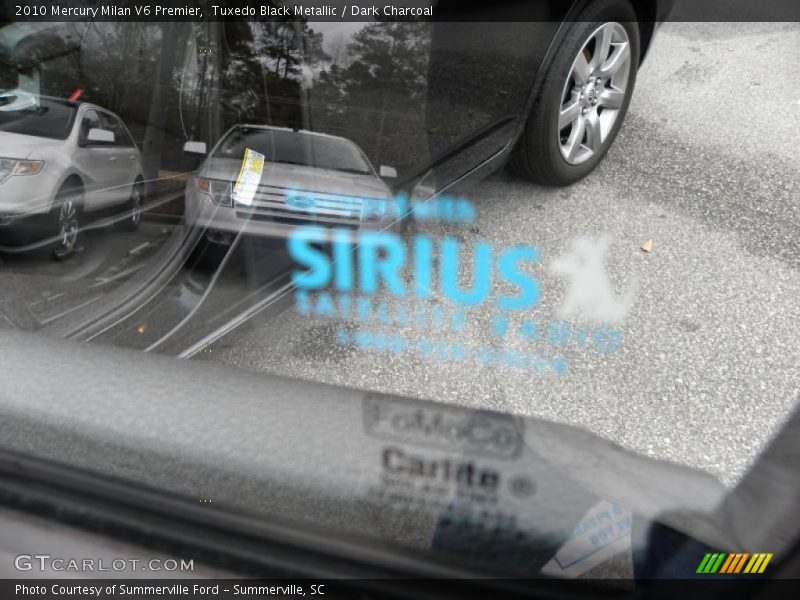 Tuxedo Black Metallic / Dark Charcoal 2010 Mercury Milan V6 Premier