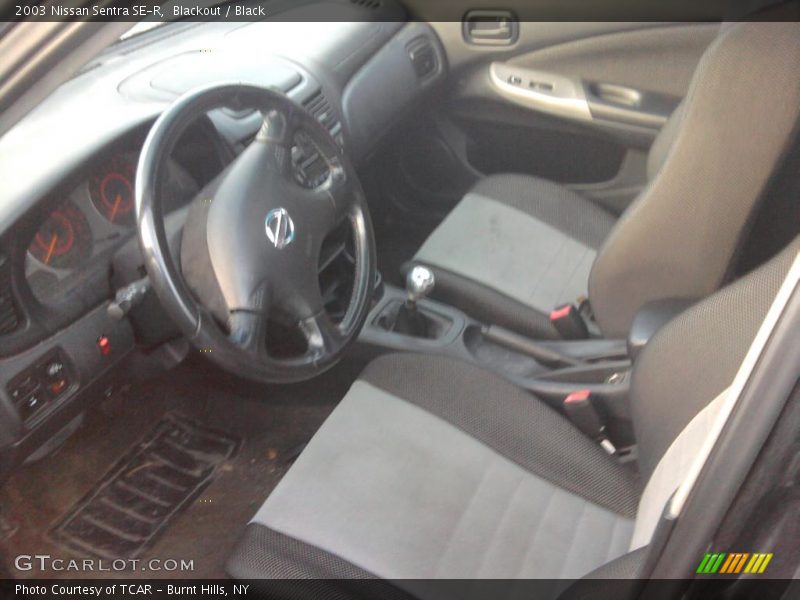 Blackout / Black 2003 Nissan Sentra SE-R