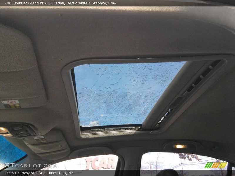 Arctic White / Graphite/Gray 2001 Pontiac Grand Prix GT Sedan