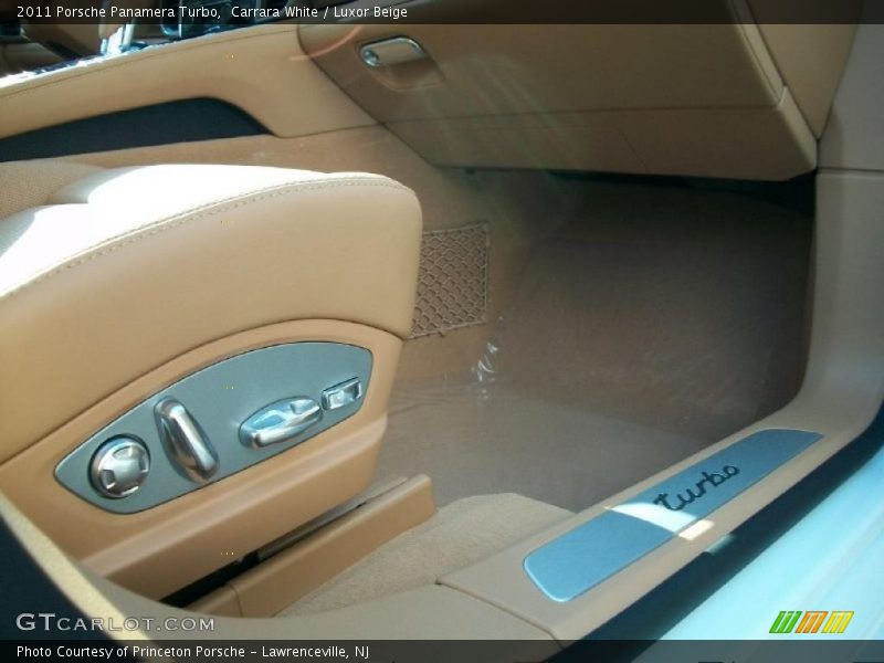 Carrara White / Luxor Beige 2011 Porsche Panamera Turbo