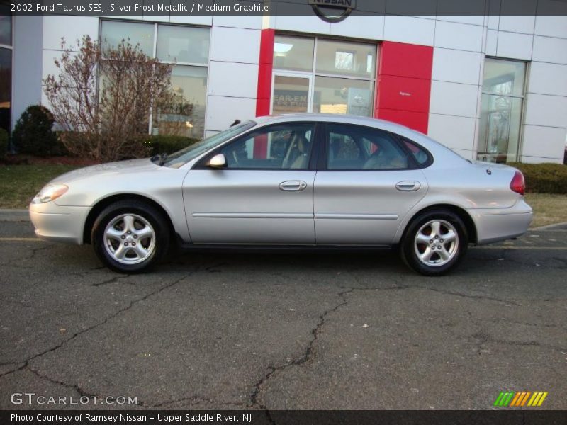Silver Frost Metallic / Medium Graphite 2002 Ford Taurus SES