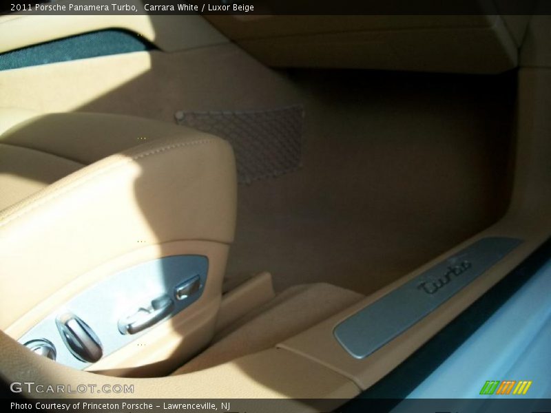 Carrara White / Luxor Beige 2011 Porsche Panamera Turbo
