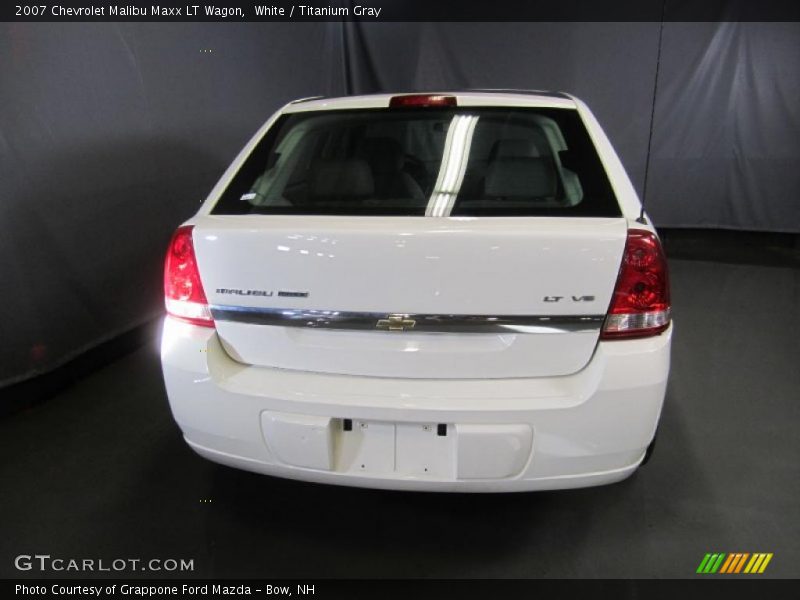 White / Titanium Gray 2007 Chevrolet Malibu Maxx LT Wagon