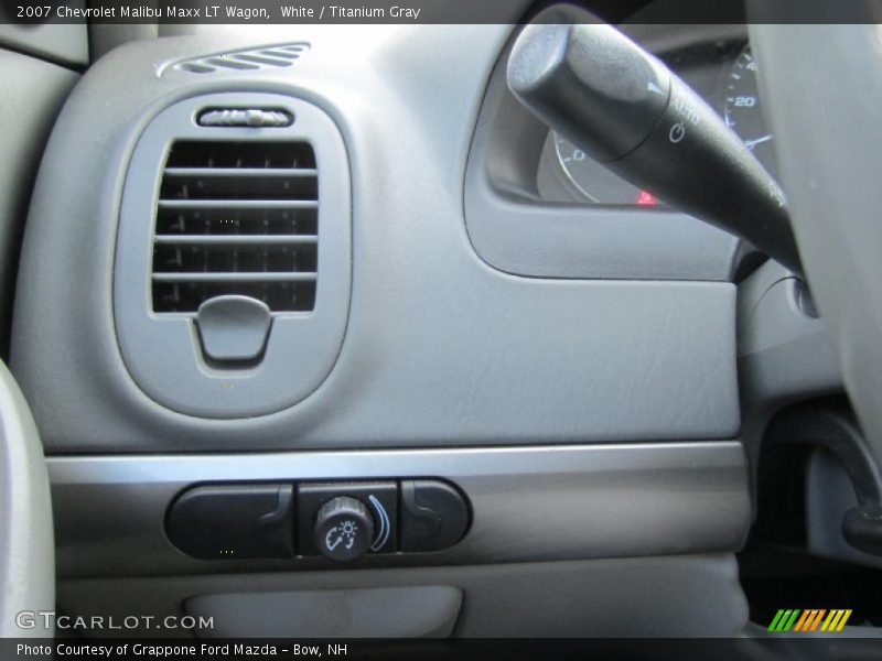 White / Titanium Gray 2007 Chevrolet Malibu Maxx LT Wagon