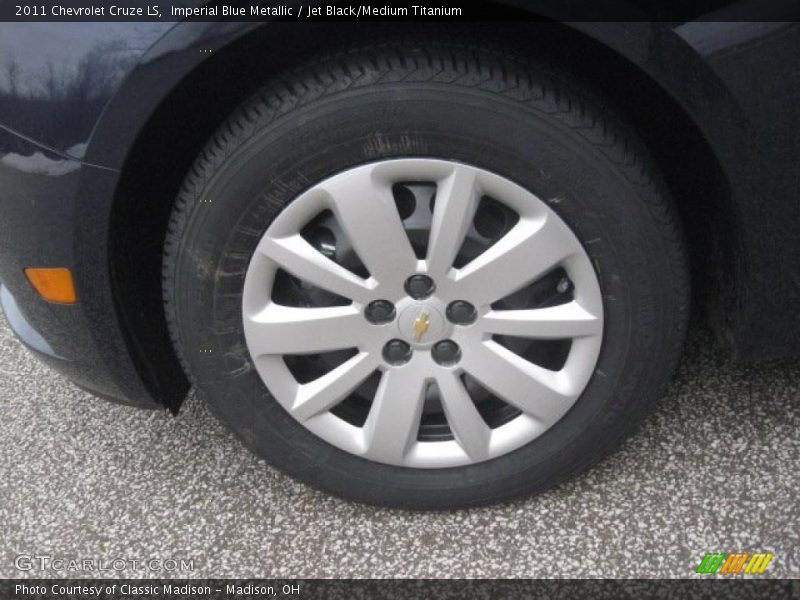 Imperial Blue Metallic / Jet Black/Medium Titanium 2011 Chevrolet Cruze LS