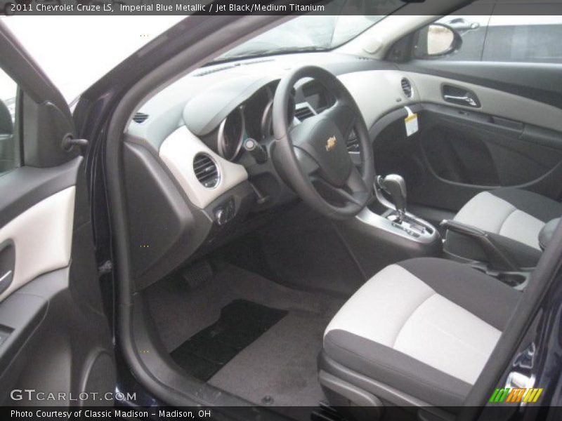 Imperial Blue Metallic / Jet Black/Medium Titanium 2011 Chevrolet Cruze LS