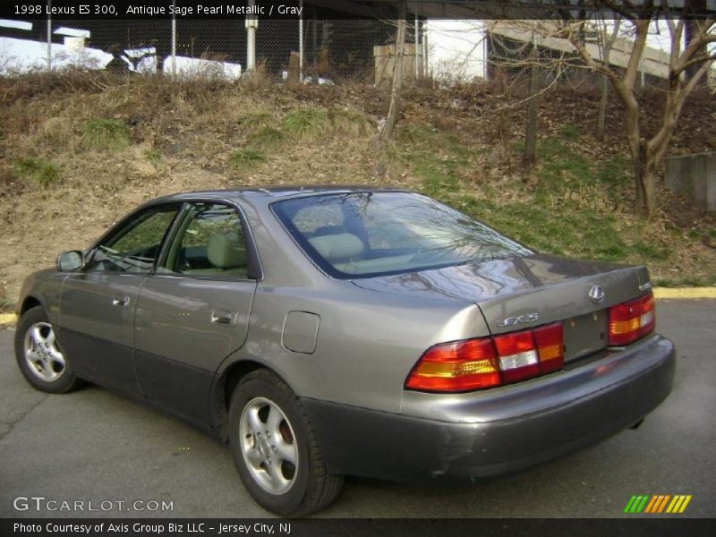 Antique Sage Pearl Metallic / Gray 1998 Lexus ES 300