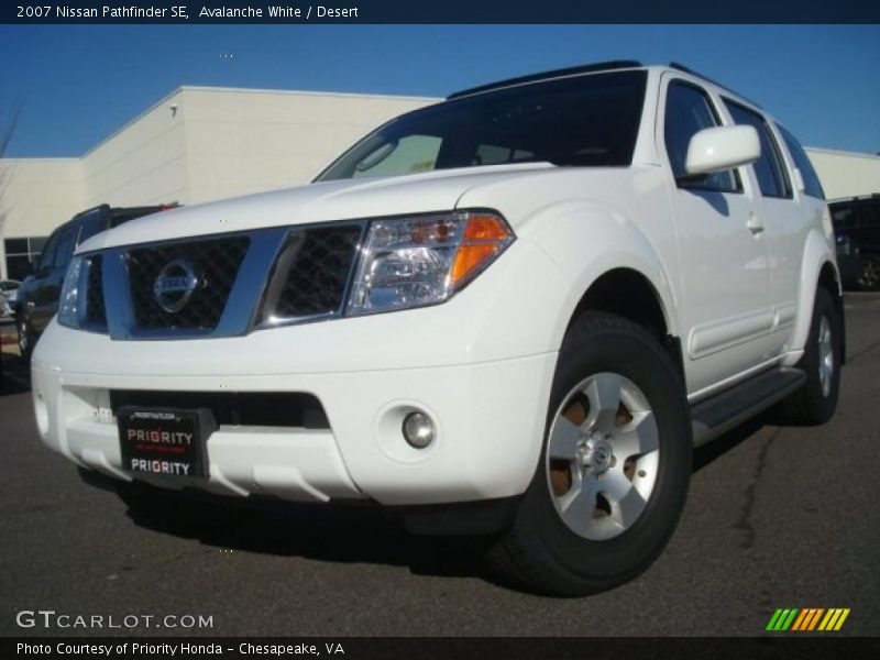 Avalanche White / Desert 2007 Nissan Pathfinder SE