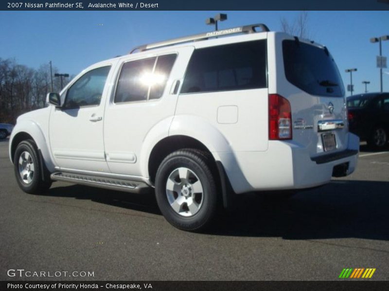 Avalanche White / Desert 2007 Nissan Pathfinder SE