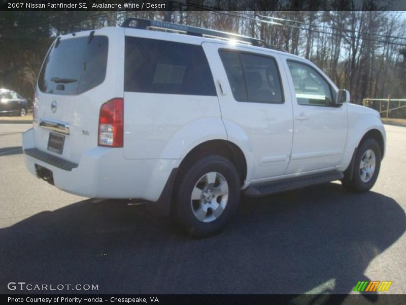 Avalanche White / Desert 2007 Nissan Pathfinder SE