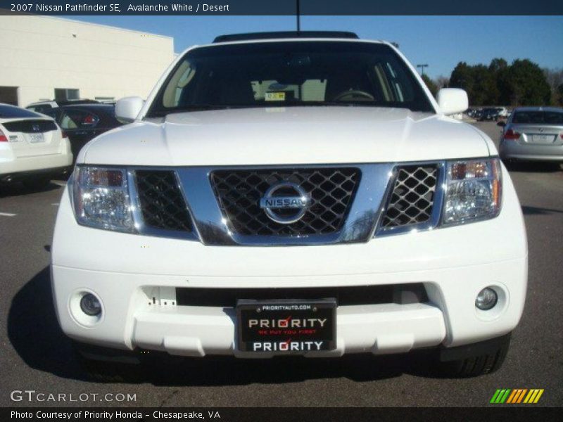Avalanche White / Desert 2007 Nissan Pathfinder SE