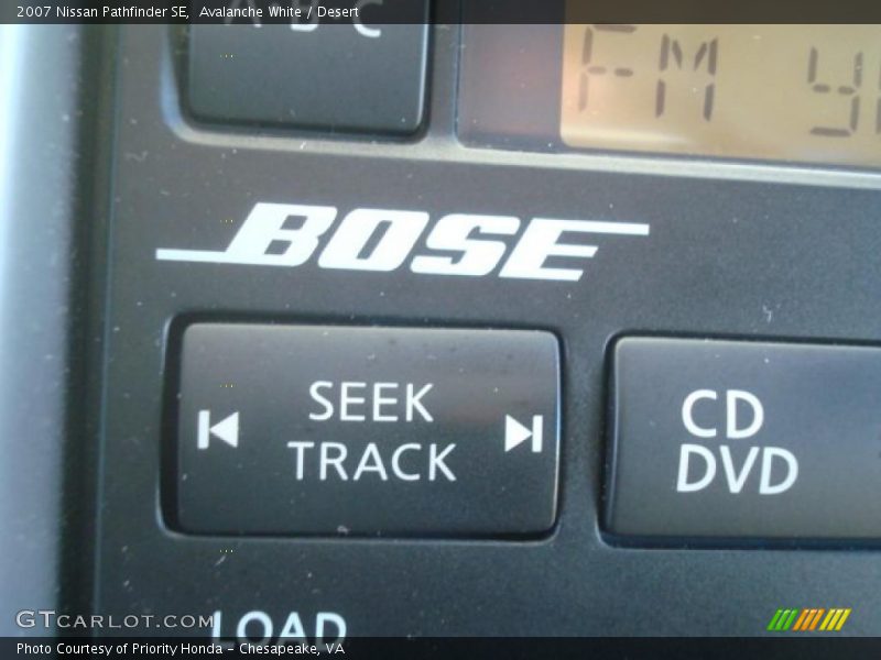 Avalanche White / Desert 2007 Nissan Pathfinder SE