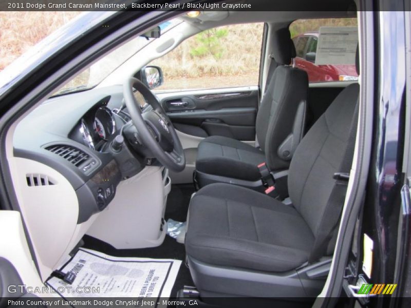 2011 Grand Caravan Mainstreet Black/Light Graystone Interior