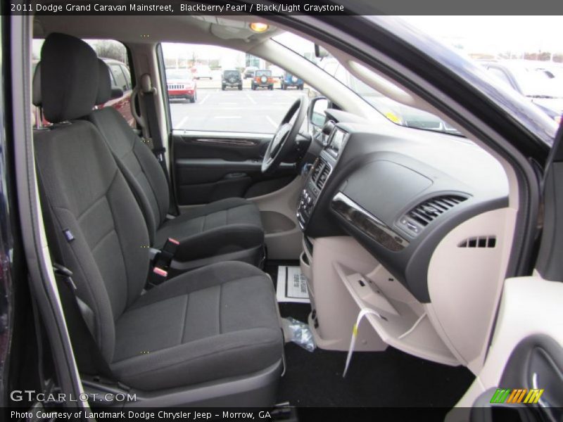  2011 Grand Caravan Mainstreet Black/Light Graystone Interior
