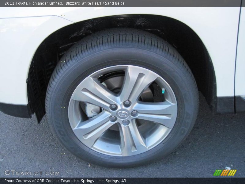 Blizzard White Pearl / Sand Beige 2011 Toyota Highlander Limited