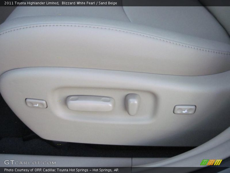 Blizzard White Pearl / Sand Beige 2011 Toyota Highlander Limited