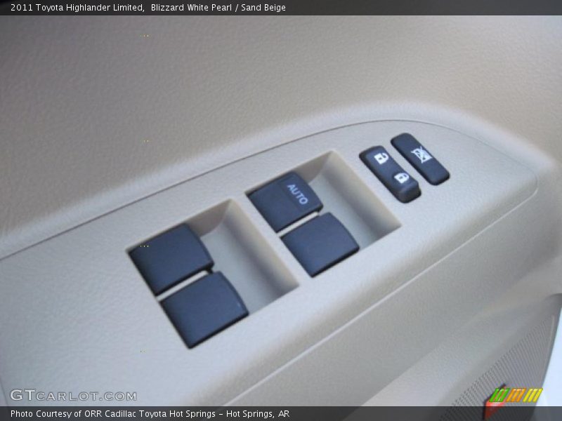 Blizzard White Pearl / Sand Beige 2011 Toyota Highlander Limited