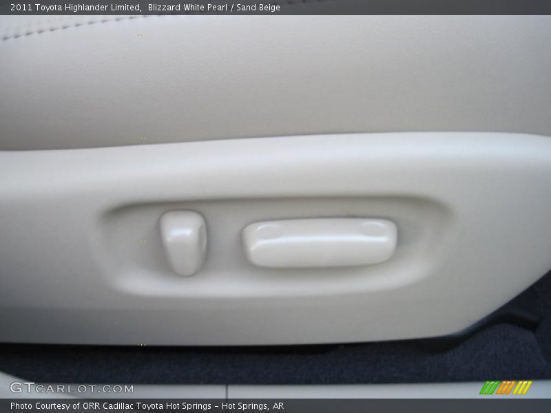 Blizzard White Pearl / Sand Beige 2011 Toyota Highlander Limited