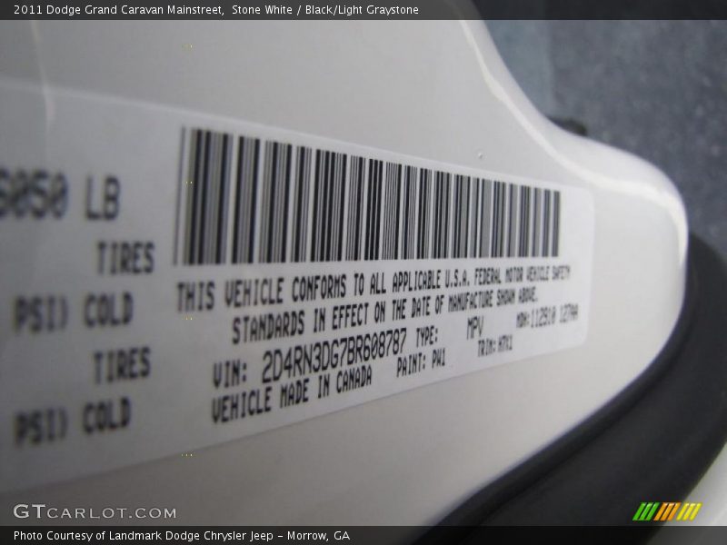 Stone White / Black/Light Graystone 2011 Dodge Grand Caravan Mainstreet