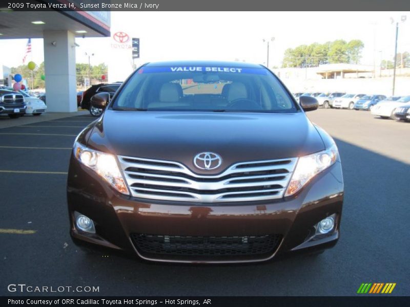 Sunset Bronze Mica / Ivory 2009 Toyota Venza I4