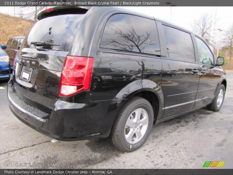Brilliant Black Crystal Pearl / Black/Light Graystone 2011 Dodge Grand Caravan Mainstreet