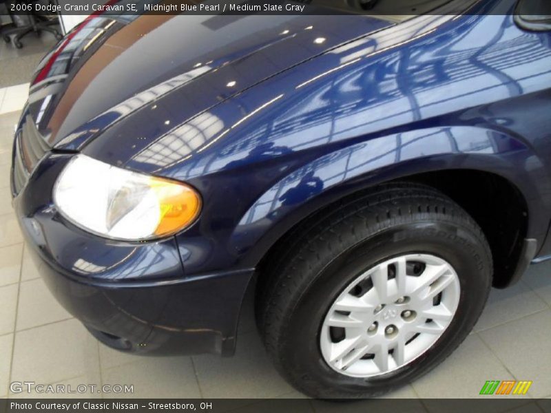 Midnight Blue Pearl / Medium Slate Gray 2006 Dodge Grand Caravan SE