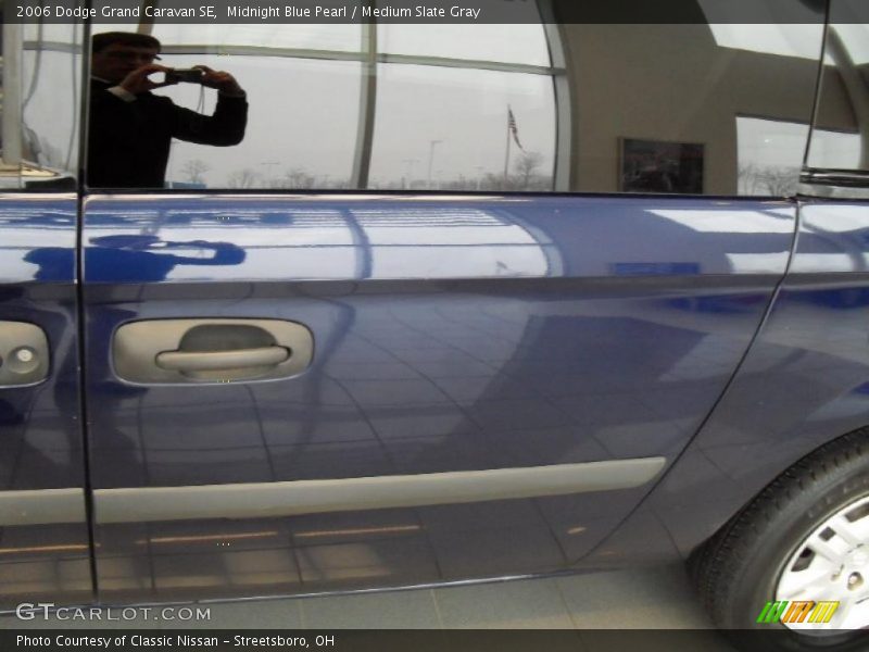 Midnight Blue Pearl / Medium Slate Gray 2006 Dodge Grand Caravan SE
