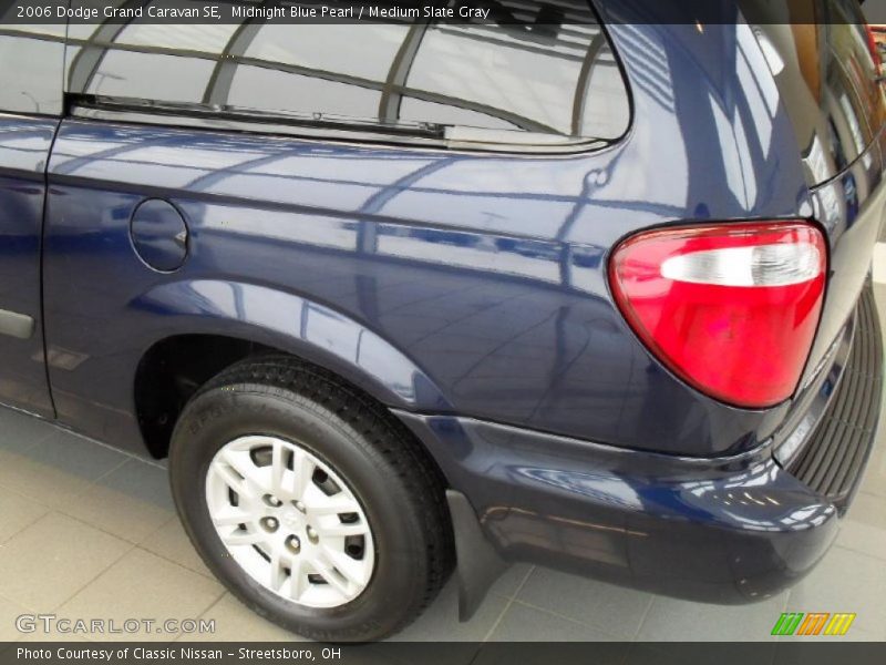 Midnight Blue Pearl / Medium Slate Gray 2006 Dodge Grand Caravan SE