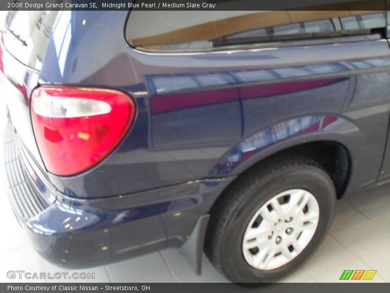 Midnight Blue Pearl / Medium Slate Gray 2006 Dodge Grand Caravan SE