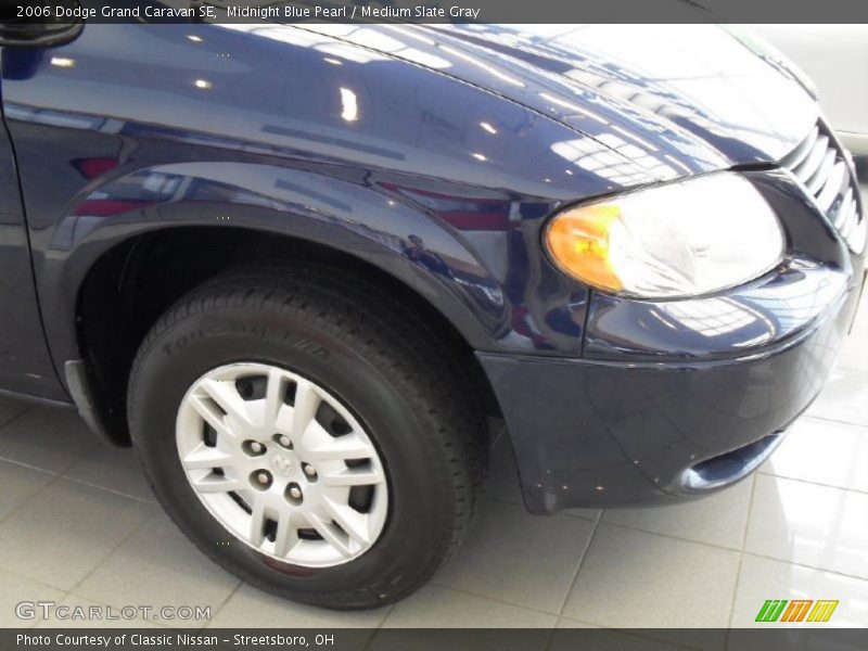 Midnight Blue Pearl / Medium Slate Gray 2006 Dodge Grand Caravan SE