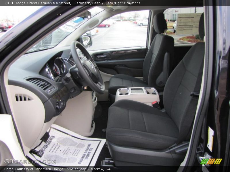 2011 Grand Caravan Mainstreet Black/Light Graystone Interior