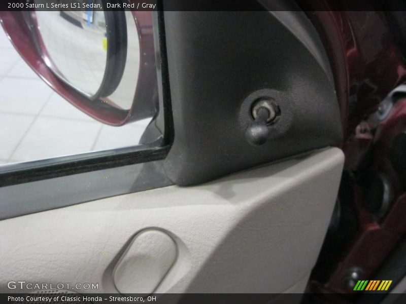 Dark Red / Gray 2000 Saturn L Series LS1 Sedan