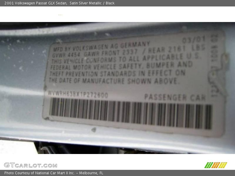Satin Silver Metallic / Black 2001 Volkswagen Passat GLX Sedan