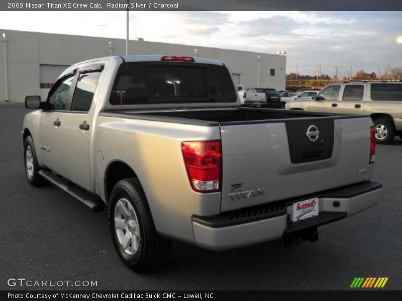 Radiant Silver / Charcoal 2009 Nissan Titan XE Crew Cab