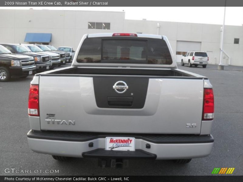 Radiant Silver / Charcoal 2009 Nissan Titan XE Crew Cab